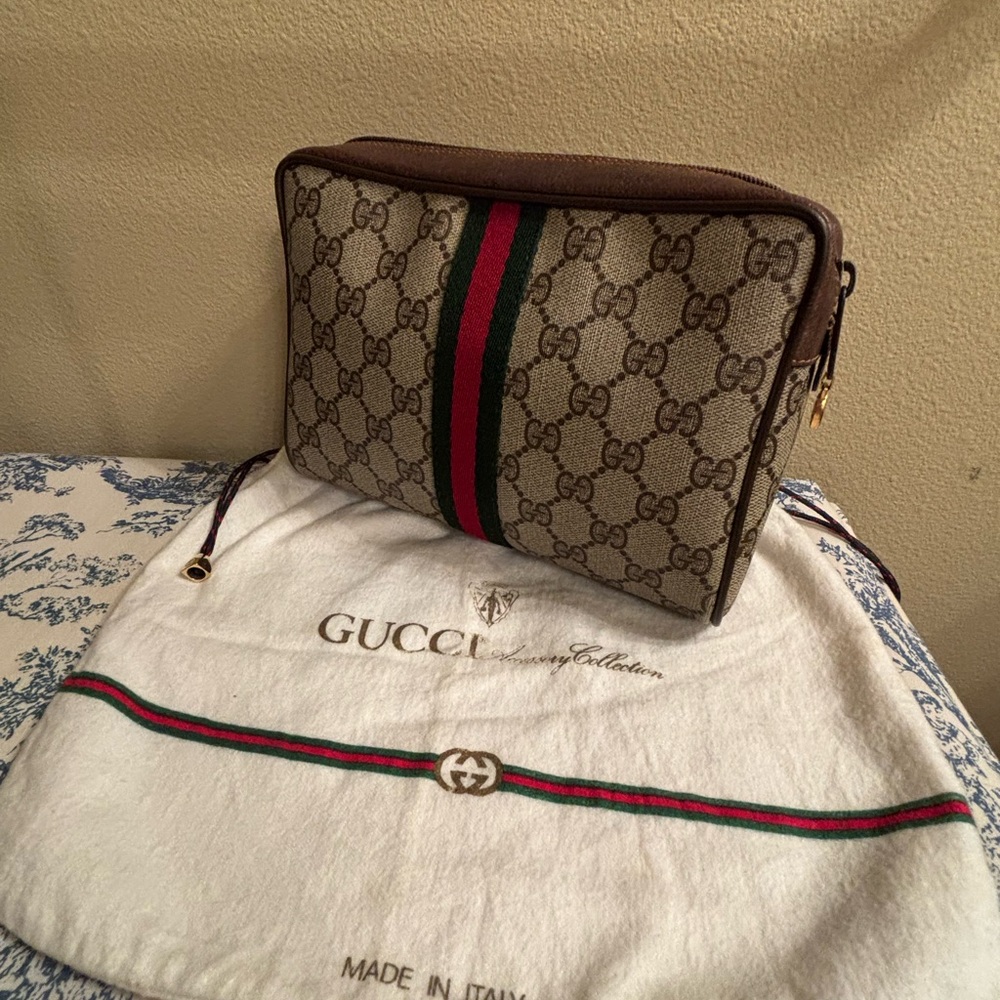Gucci Brown and Beige Messenger Bag with Signature Stripe with VTG dustbag